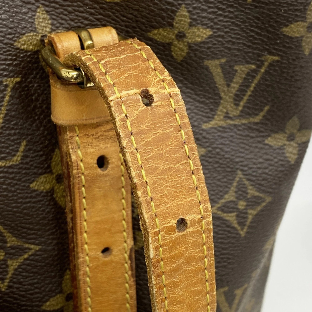 LOUIS VUITTON Brown Monogram Tote Bag - Picture 7 of 11